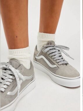 Vans Metallic Pop Gray Old Skool Metallic Sneakers. New in box. Size 9.5